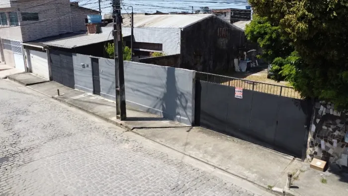 Alugo Galpão + Terreno 400m² c/ Câmara Frigorífica próx. Aeroporto