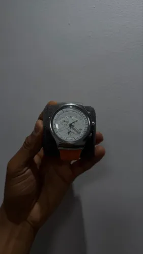 Swatch mostrador branco