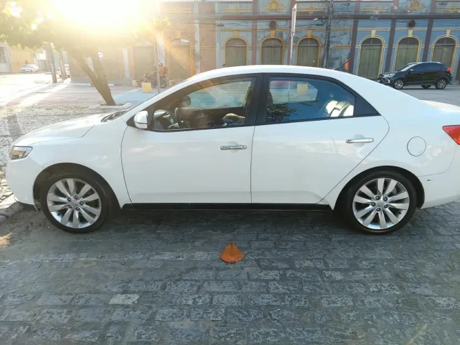 Kia Motors Cerato 1.6 16V Aut. 2013