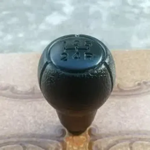 Manopla De Câmbio Preto 5 Marchas Ré Trazeira Direita Universal.