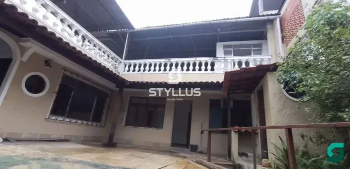 Encantado | Casa 6 quartos, sendo 2 suites