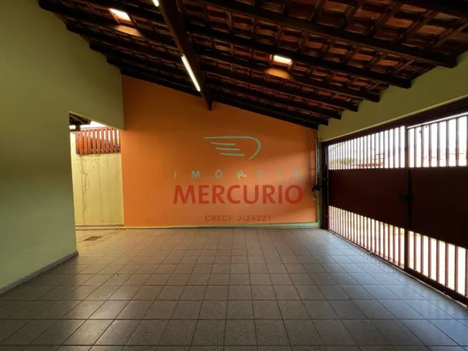 Casa para venda com 240 m² e 2 quartos em Vila Industrial, Bauru - SP