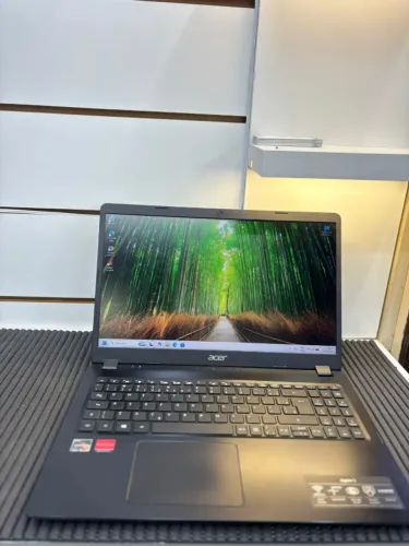 Notebook - Acer Aspire 3 - Ryzen 5 3500U - 8 GB RAM / SSD 256 SSD - RADEON 540X     