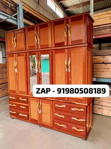 Guarda roupa de casal 6 portas madeira maçaranduba NOVO