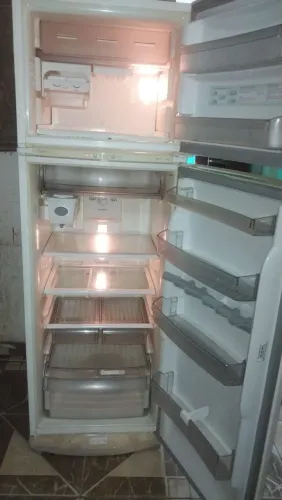 Geladeira frosfree gelando bem