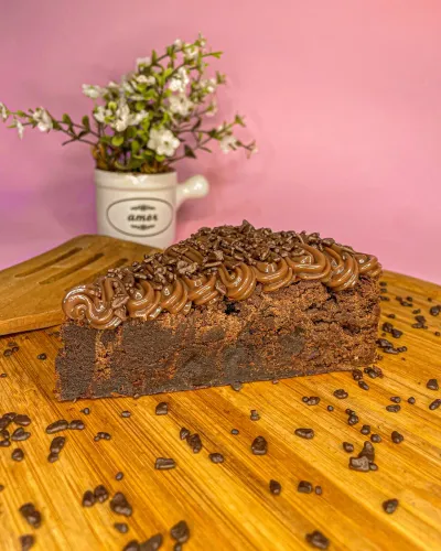 Fatia brownie de brigadeiro