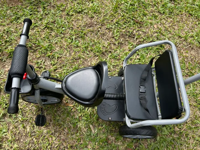 Triciclo infantil duplo!