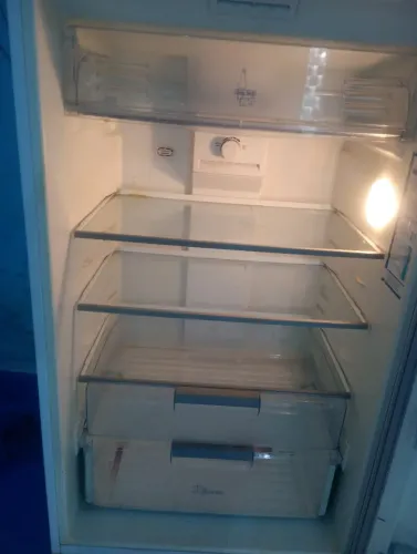 Geladeira excelente sem estrago