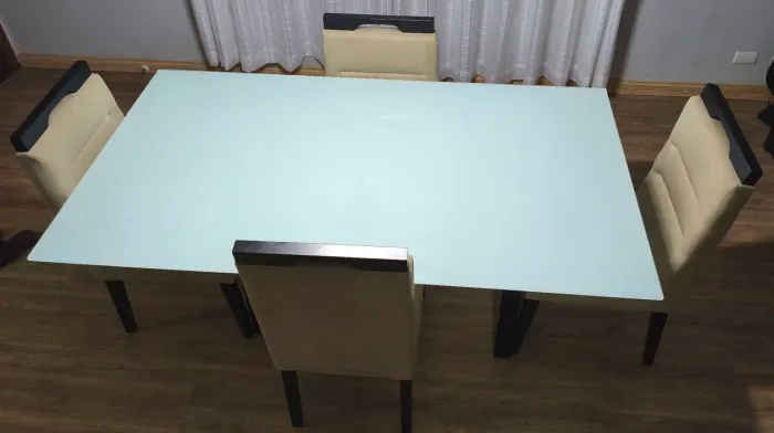 Mesa jantar com 4 cadeiras
