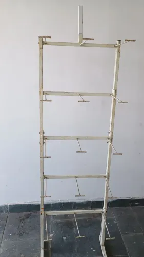 Expositor de Chinelos/Sandálias em Metal - Estrutura Reforçada.