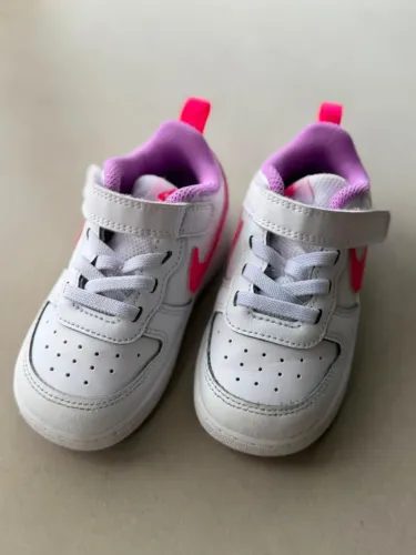TENIS NIKE KIDS NUMERAÇÃO 22