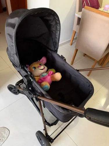 Carrinho de bebê galzerano completo 