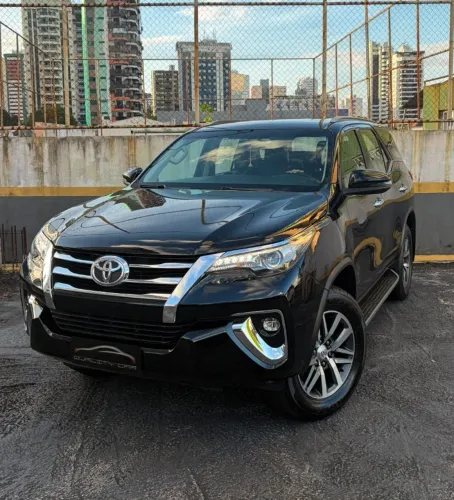 Toyota Hilux SW4 SRX 4X4 2.8 TDI 16V Dies. Aut. 2020