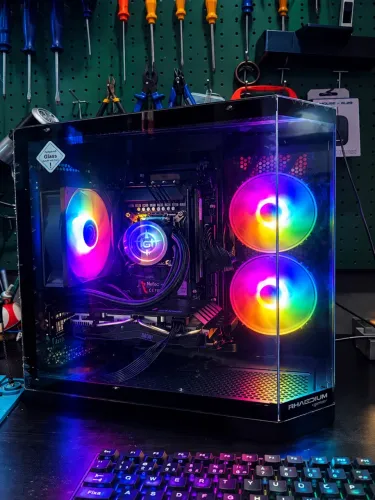 Cpu gamer Intel xeon 2680v4 16gb ddr4 rx 580 8gb