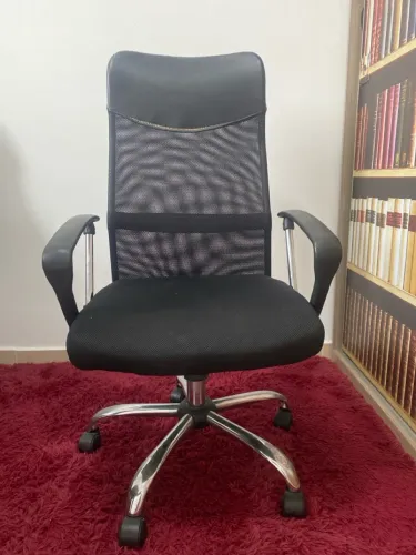 Cadeira executiva giratória