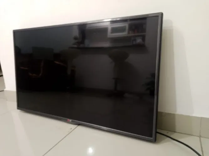 Tv LG 42" pra retirada de peças