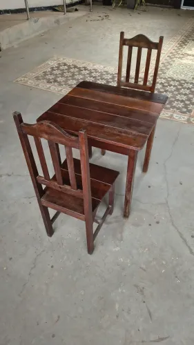 Mesas e Cadeiras de Paraju