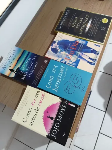 Vendo livros usados