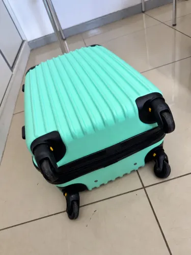 Mala de bordo com extensor suporta até 16kg