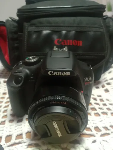 Vendo câmera de tirar foto modelo T7 usada em bom estado
