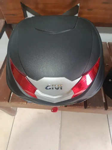 Baú givi 45l