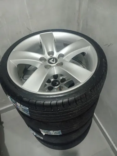 Roda 5x100 vera cruz 18 pneus novos 215 35 Xbri...Troco com volta
