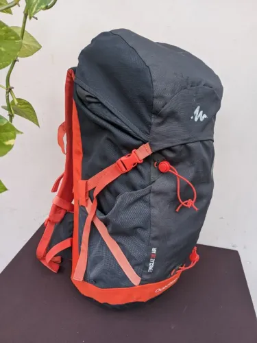 mochila quechua forclaz air 30L trekking trilha montanha viagem acampamento camping pesca