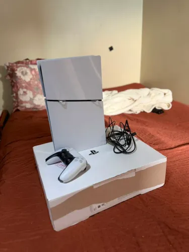 PS5 SLIM 1 TB novo 1 controle branco