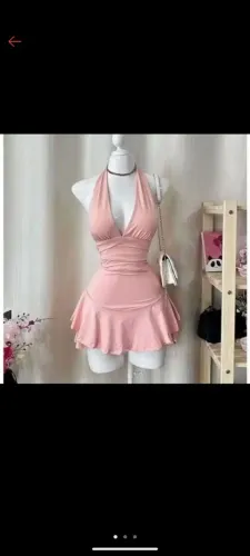 Vestido sexy curto e justo feito de suplex