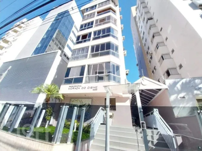 Apartamento à venda, 3 quartos, 1 suíte, 1 vaga, Centro - Florianópolis/SC