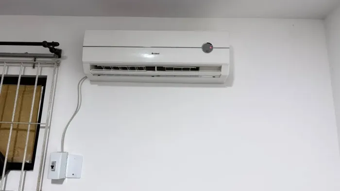 Vendo ar, micro ondas, cama Box