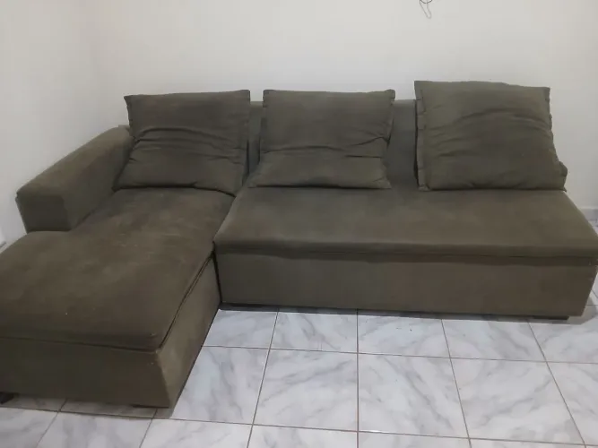 Sofá Semi-novo com 3 lugares