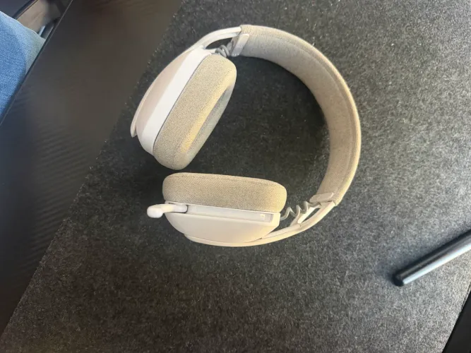 Headset sem fio logitech Zone vibe 100