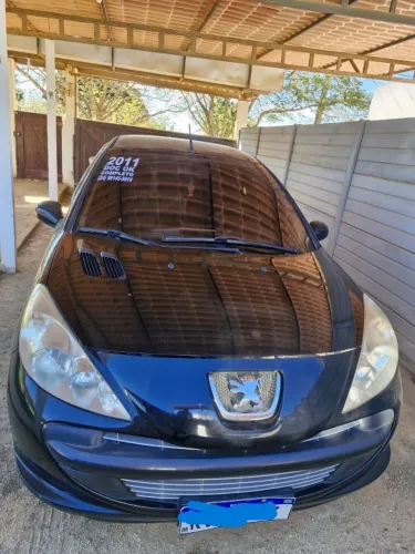 Peugeot 207 XR 1.4 Flex 8V 3P 2011