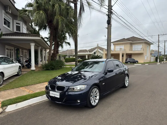 BMW 320I A 2010