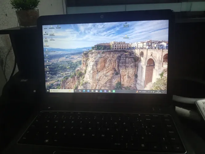 Notebook Dell Inspirion i5 ( HD 700Gb, Ram 4gb)