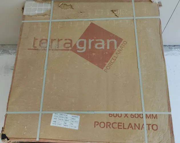 VENDA RÁPIDA PORCELANATO 60X60 - R$ 500, 9 CAIXAS