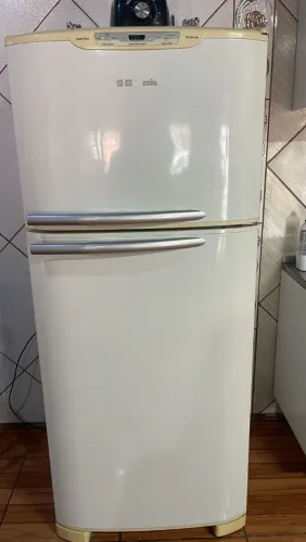 Geladeira Frost Free Electrolux impecável!!!