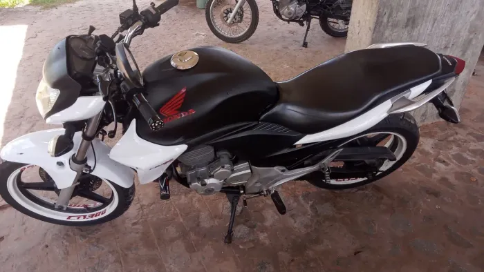 Cb 300 9.500 R$