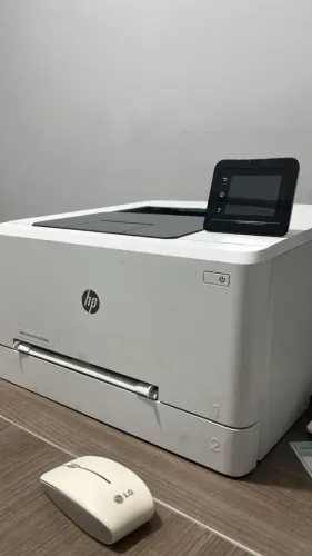 Impressora HP Color LaserJet Pro M254dw - Excelente estado!