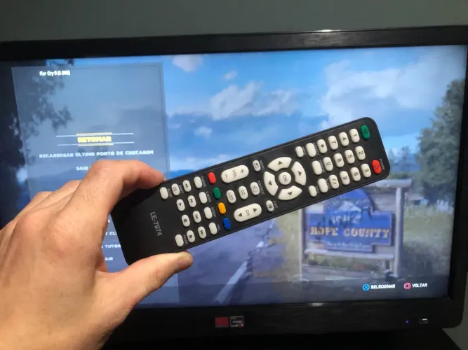 TV - COM CONTROLE