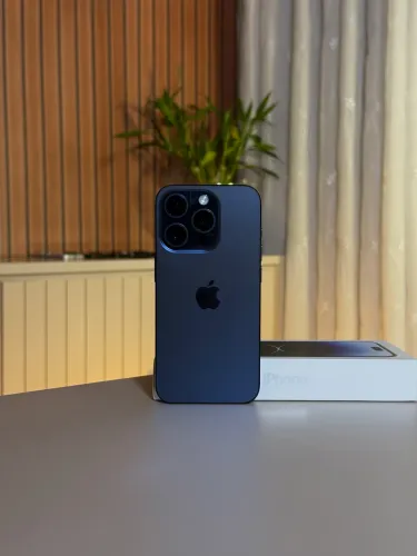 iPhone 15 Pro 256GB (GARANTIA)