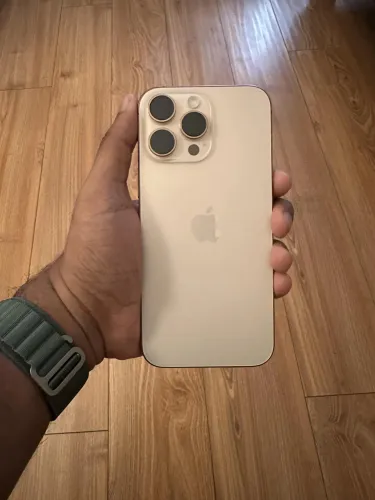 VENDO IPHONE 16 PRO MAX
