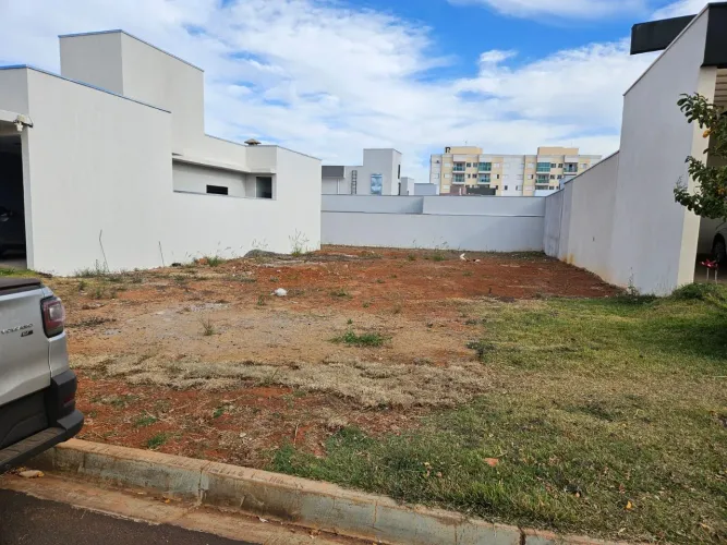 Ótimo terreno em condomínio na zona Leste 