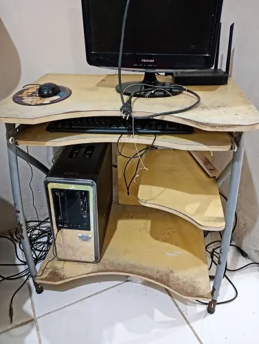 Escrivaninha/mesa