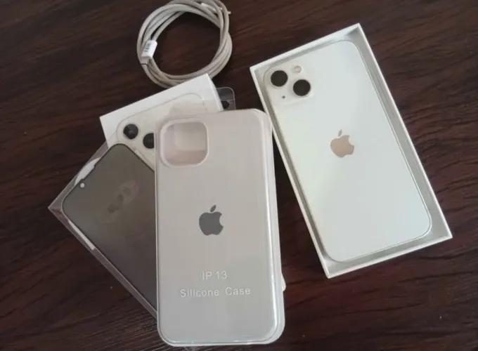 iPhone 13 128gb todo original estado de novo nenhuma marca, vai na caixa.