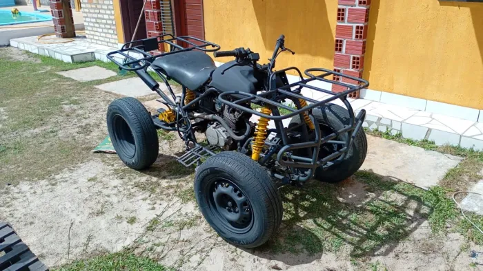 Vende-se quadriciclo