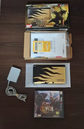 Nintendo 3ds XL Monster Hunter 4
