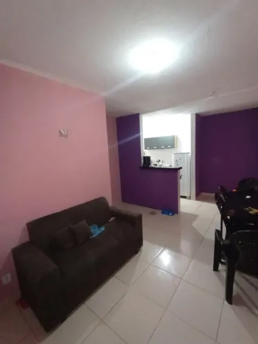 Vendo apartamento em condomínio fechado.