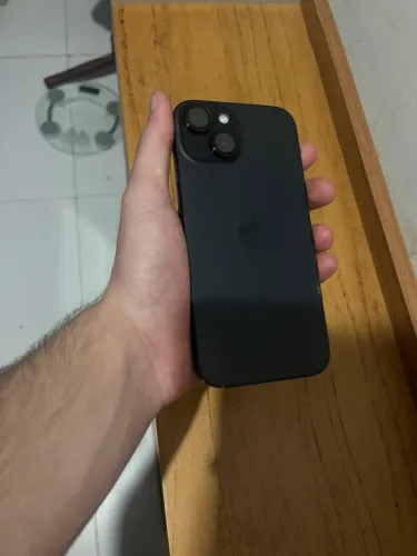 IPHONE 15 SEMINOVO/ 87% de bateria